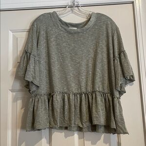 Ruffled Gray/Green Top